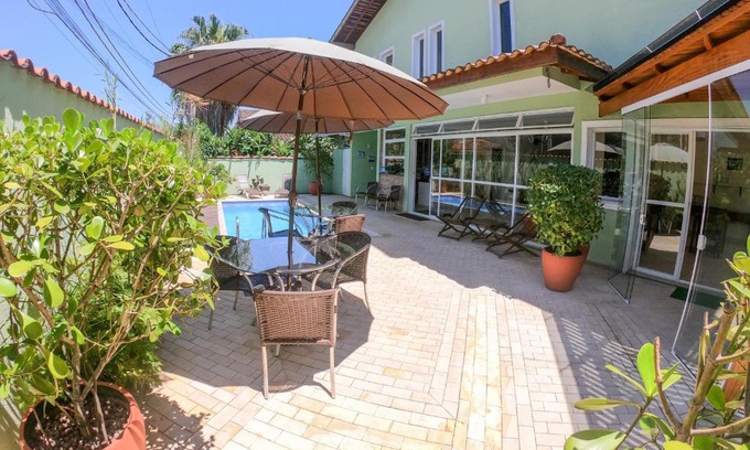 Juquehy Hotel | Ocean View Escape at Pousada Etoile - Guest Rated 9/10