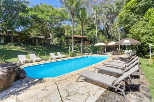 Espirito Santo Do Pinhal House | Discover Pousada Famiglia Bartho: Oceanfront Retreat Awaits