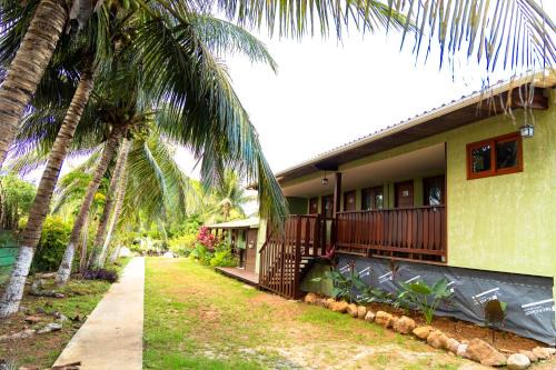 Vila da Trinta Hotel | Pousada Flor de Noronha: Oceanfront Retreat with Top Reviews