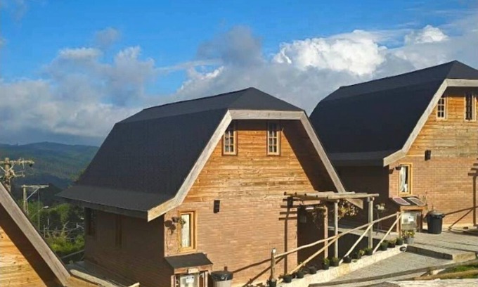 Campos do Jordao Hotel | Experience Pousada Grom's Village: Rated 10/10 with Spa & Hot Tub