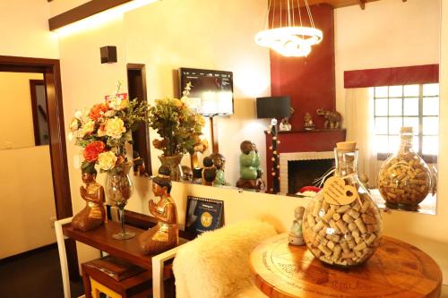 Centro Hotel | Experience Comfort at Pousada Hencke Haus - Top Rated Stay