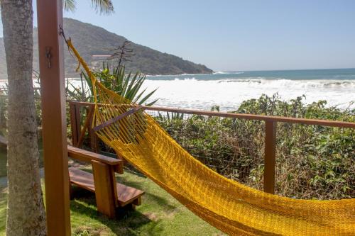 Quatro Ilhas Hotel | Pet-Friendly Pousada Hibisco with Ocean View & Family Amenities