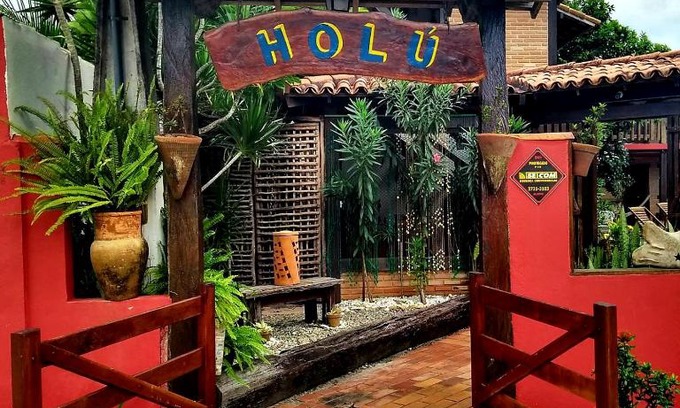 Itaunas Hotel | Pet-Friendly Pousada Holú with Pool & Hot Tub Amenities