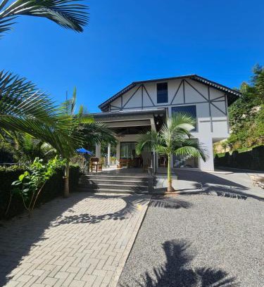 Domingos Martins Hotel | Pet-Friendly Oceanfront Getaway at Hospedagem Estação