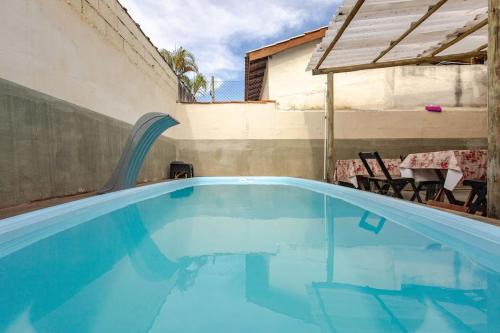 Centro Comercial House | pousada Ilhabela passos da praia