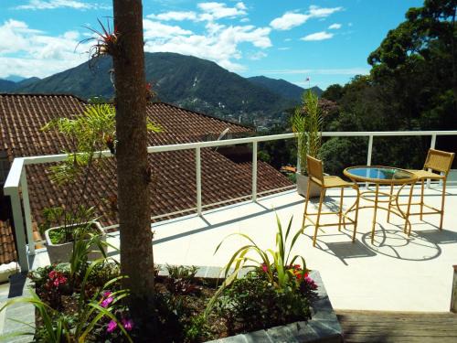 Teresopolis Hotel | Experience Ocean View Comfort at Pousada In Garden