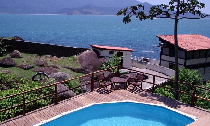 Veloso Hotel | Relaxing Pousada Isola Bella with Stunning Ocean Views