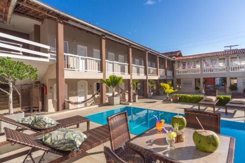 Puerto Seguro Center Hotel | Relax at Pousada Jangadeiro with Pool & Family-Friendly Vibes