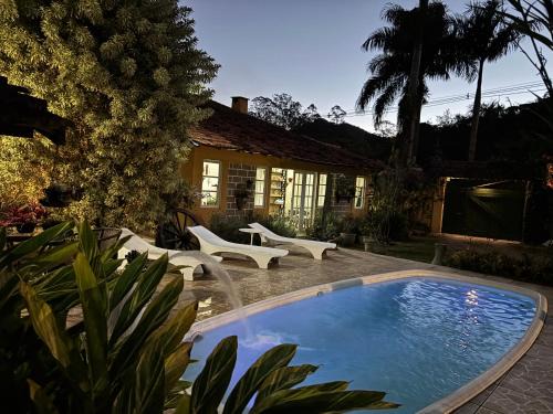 Teresopolis Hotel | Pousada Jardim Secreto: Pet-Friendly Oasis with Ocean Views