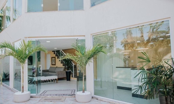Itaguai Hotel | Relaxing Retreat at Pousada La Brisa with Breakfast Included