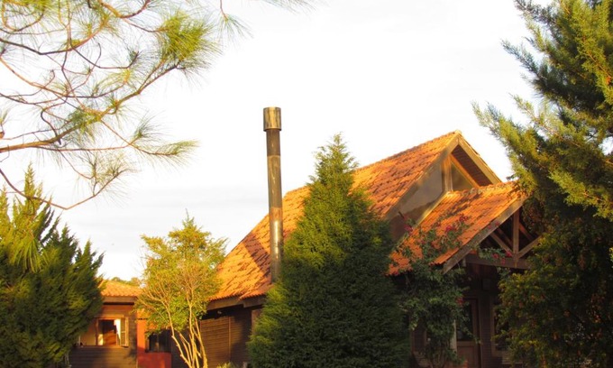 Santana do Livramento Hotel | Relax at Pousada La Vivienda - Guest Rated 8.8 with Pool