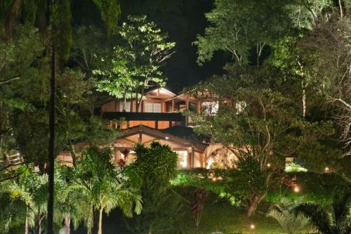 Itaipava Hotel | Experience Pousada Les Roches: 5-Star Oceanfront Oasis