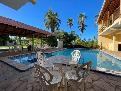 Barreira do Boqueirao Hotel | Seaside Escape at Pousada Lua Cheia with Oceanfront Views