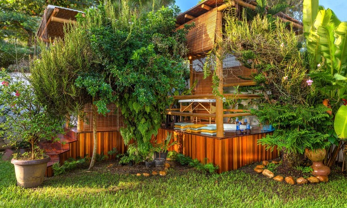 Sao Domingos Hotel | Inviting Stay at Pousada Lua e Mar with Pool & Restaurant