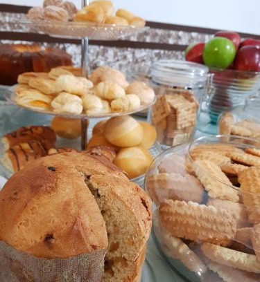 Santa Helena Hotel | Discover Pousada Lugama: Family-Friendly Stay with Dining
