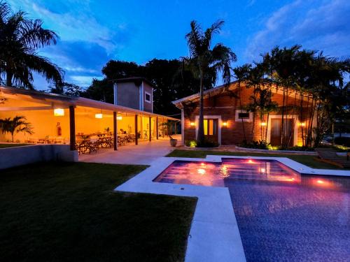 Rifaina Hotel | Discover Pousada Manacá Exclusive Suítes with Ocean Views