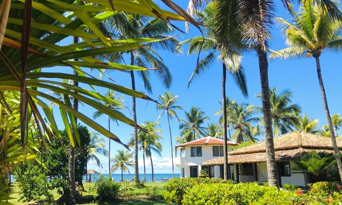 Marau Hotel | Discover Pousada Maraú: Beachfront Bliss Awaits You