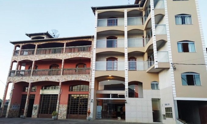 Resende Costa Apartment | Family-Friendly Retreat at Pousada Mariart - Rated 9/10
