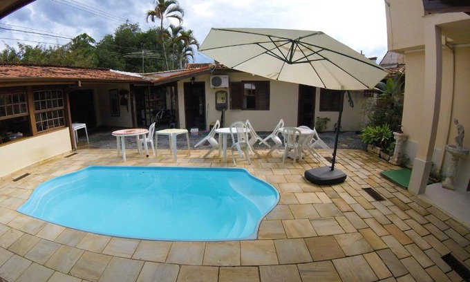 Ilha das Cobras Hotel | Budget-Friendly Pousada Mercador with Pool & Breakfast