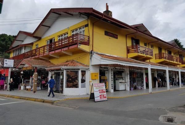 Campos do Jordao Hotel | Budget-Friendly Escape at Pousada Miniférico with Breakfast
