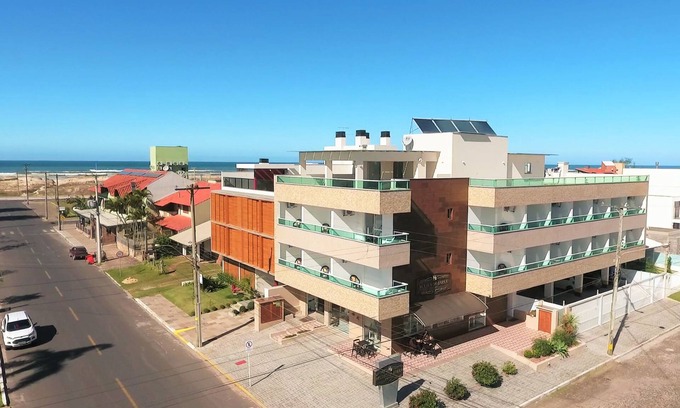 Torres Hotel | Ocean View Retreat at Pousada Molhes da Barra - 9.4 Rating