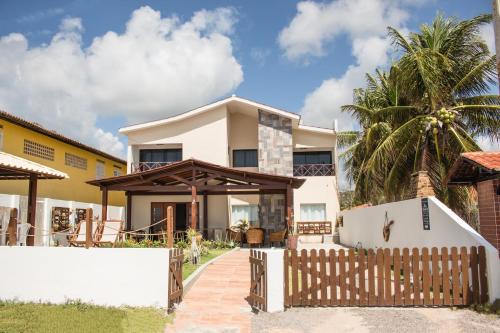 Pilar Hotel | Oceanfront Bliss at Pousada Nossa Ilha - Rated 9/10
