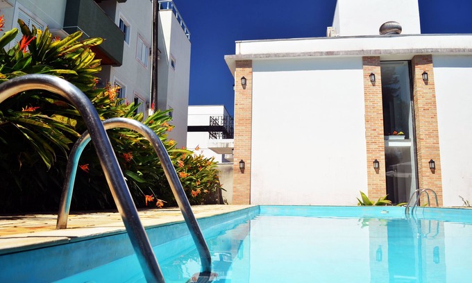 Jardim Itagua Hotel | Relax at Pousada Omnimare: Pool, Spa & Ocean Views