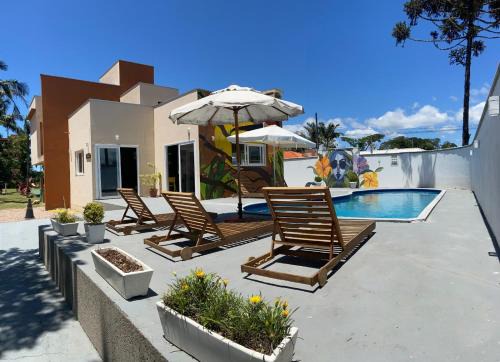 Itapoa Cabin | Pet-Friendly Pousada Pássaros Park with Oceanfront Bliss