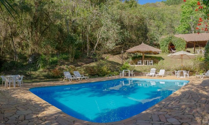 Ibiuna Hotel | Inviting Pousada Passaredo Montanha: Pet-Friendly Retreat