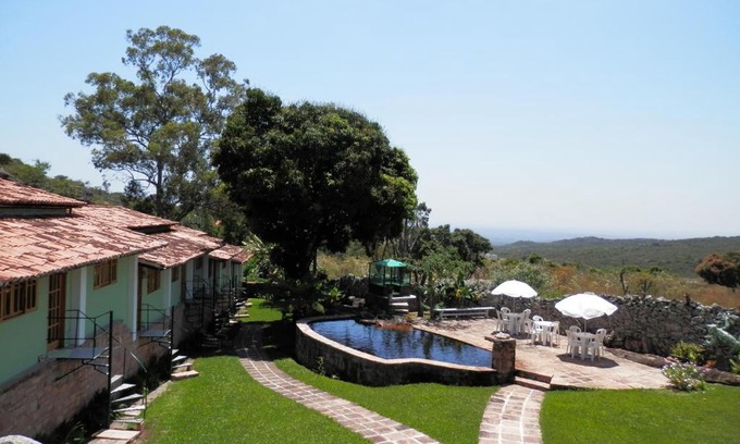Igatu Hotel | Unwind at Pousada Pedras de Igatu - Pet Friendly Retreat