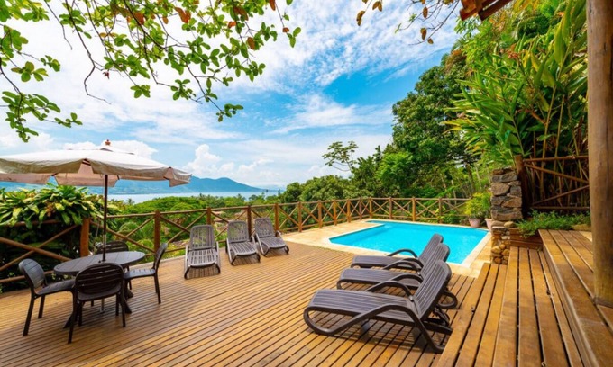 Pereque Hotel | Relax at Pousada Perequê: Ocean View, Spa & Pool Access