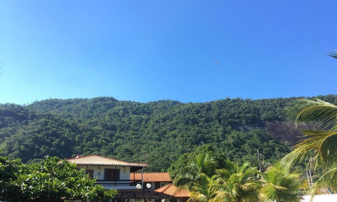 Piratininga Hotel | Pet-Friendly Pousada Piratininga with Oceanfront Views