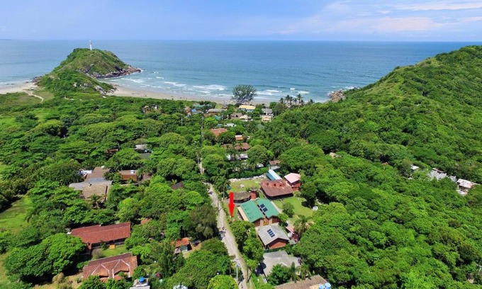 Paranagua Hotel | Cozy Pousada Plancton: Oceanfront Bliss Awaits You