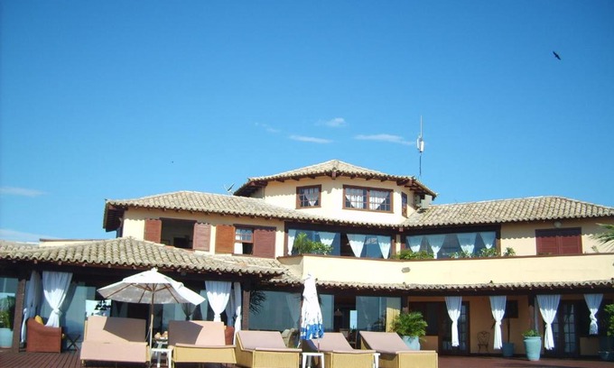 Joao Fernandes Hotel | Experience Pousada Porta Do Céu: Oceanfront Oasis Awaits