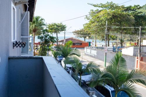 Pereque-Acu House | Experience Oceanfront Bliss at Pousada Quintal do Mar