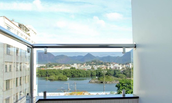 Centro Hotel | Relax at Pousada Raio de Sol - Family-Friendly Getaway