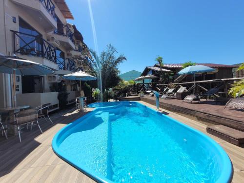 Santinho Hotel | Pet-Friendly Pousada Recanto do Aconchego with Ocean Views