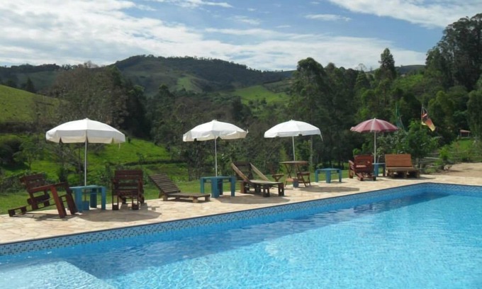 Itapeva Hotel | Relax at Pousada Recanto dos Bentos with Pool & Spa