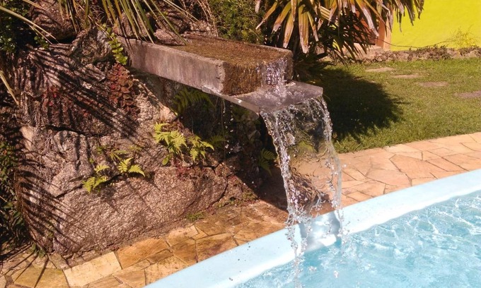 Tapirai Hotel | Exceptional Stay at Pousada Recanto dos Pinheiros with Pool & Spa