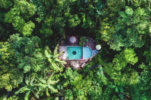 Praia Grande Hotel | Inviting Pousada Refúgio das Montanhas with Oceanfront Views