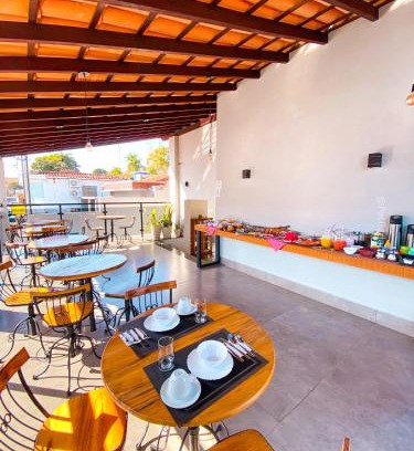 Centro Hotel | Top-Rated Pousada Reserva Central with Pool & Breakfast