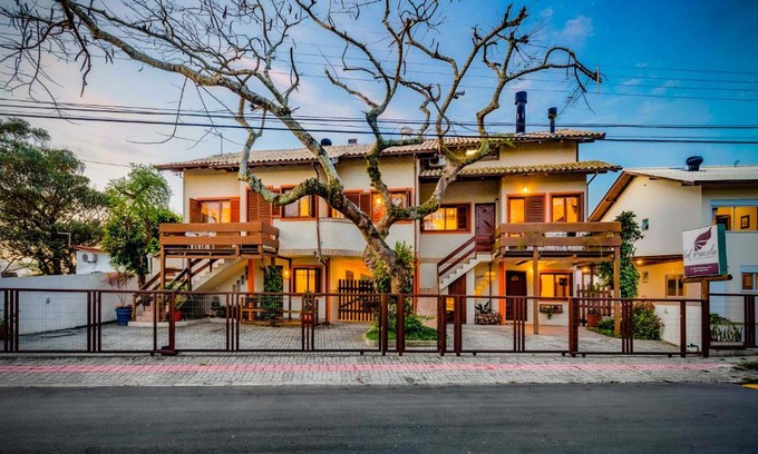 Lagoinha Hotel | Oceanfront Comfort at Pousada Residencial La Caracola