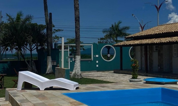 Caraguatatuba Hotel | Affordable Pousada Riviera: Pool, Breakfast & Family Fun