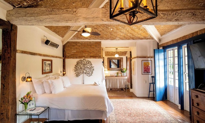 Piedade Hotel | Experience Pousada Ronco do Bugio: 5-Star Bliss Awaits