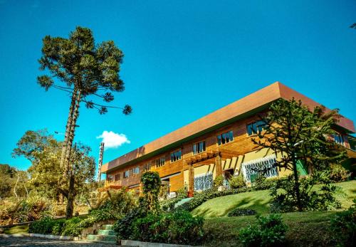 Sao Francisco de Paula Hotel | Eco Village Retreat at Pousada São Chico with Pool Access