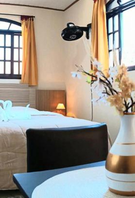 Santo Antonio do Pinhal Hotel | Exceptional Pousada São Benedito with Top-Rated Dining