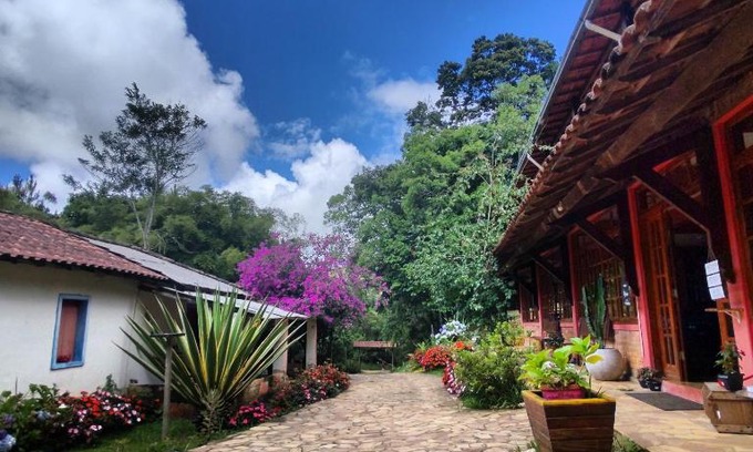 Conceicao do Ibitipoca Hotel | Guest Rated 10/10: Pousada Sangha Pyara for Families & Pets