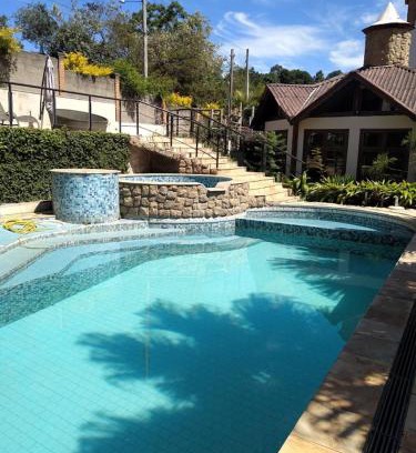 Vila Industrial Hotel | Pet-Friendly Retreat with Pool & Breakfast at Pousada Sitieto Voitov