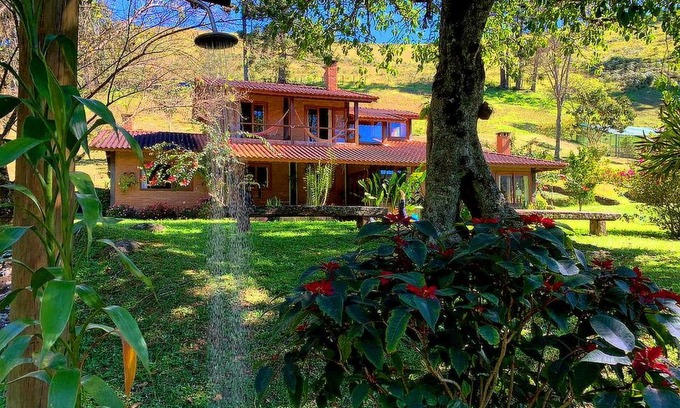 Maromba House | Discover Pousada Sitio Gan Eden: Pet-Friendly Retreat