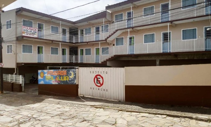 Sao Thome das Letras Hotel | Discover Pousada Sol e Lua: Family-Friendly with Breakfast